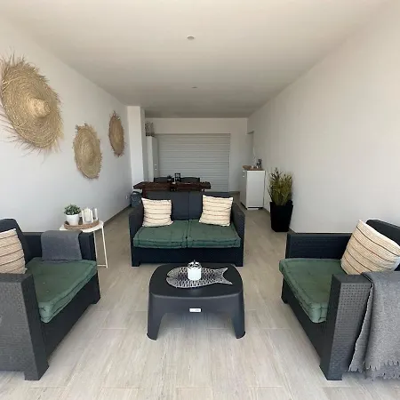 Semesterbostad Dumar Beachouse