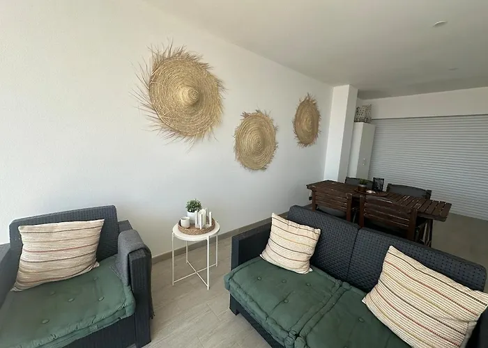 Dumar Beachouse 別荘 サレマ