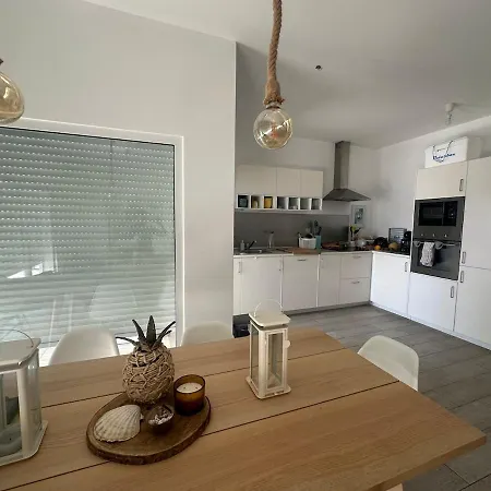 Dumar Beachouse *