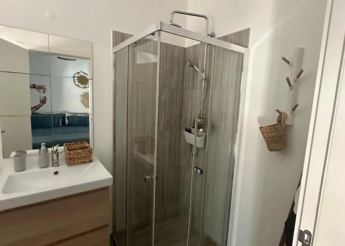 Dumar Beachouse * סלמה